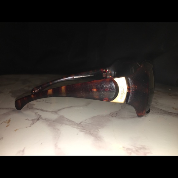 Sunglasses - Picture 3 of 6